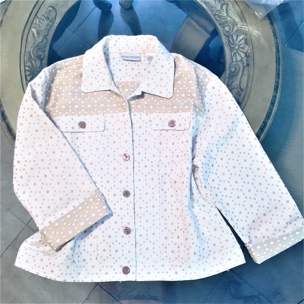 Textured 2 Tone Jacket with Pockets & Cuffed Sleeves